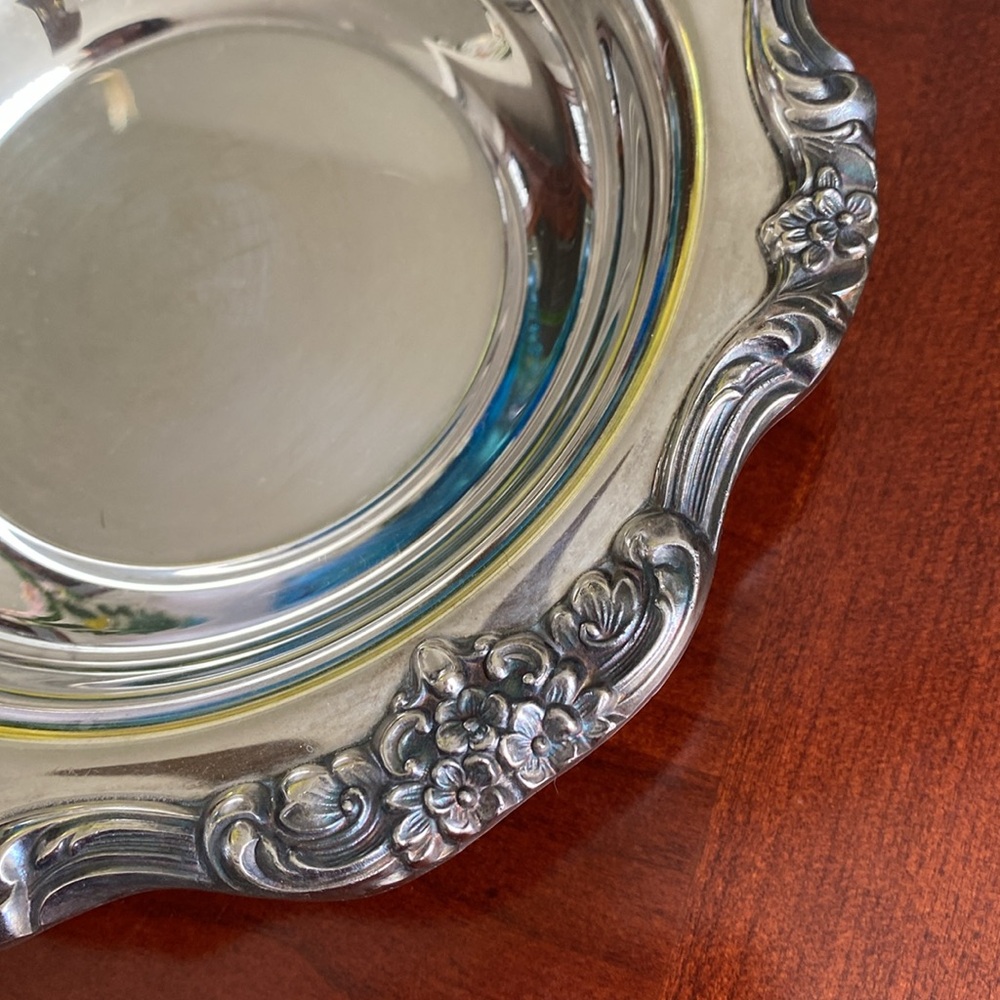 Silver Plated Wm. A Rogers Butter Dish and Bowl - Picture 3 of 10